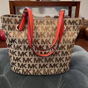 Michael Kors Jet Set Tote Signature Canvas Logo with mandarin leather straps